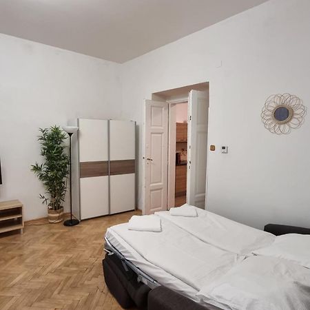 Apartment Krakovska 20 Prag Exterior foto